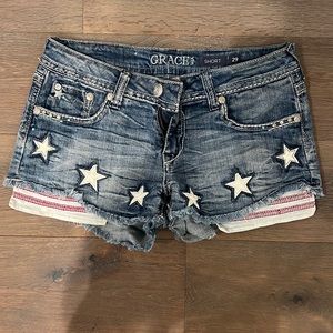 Grace Shorts with design